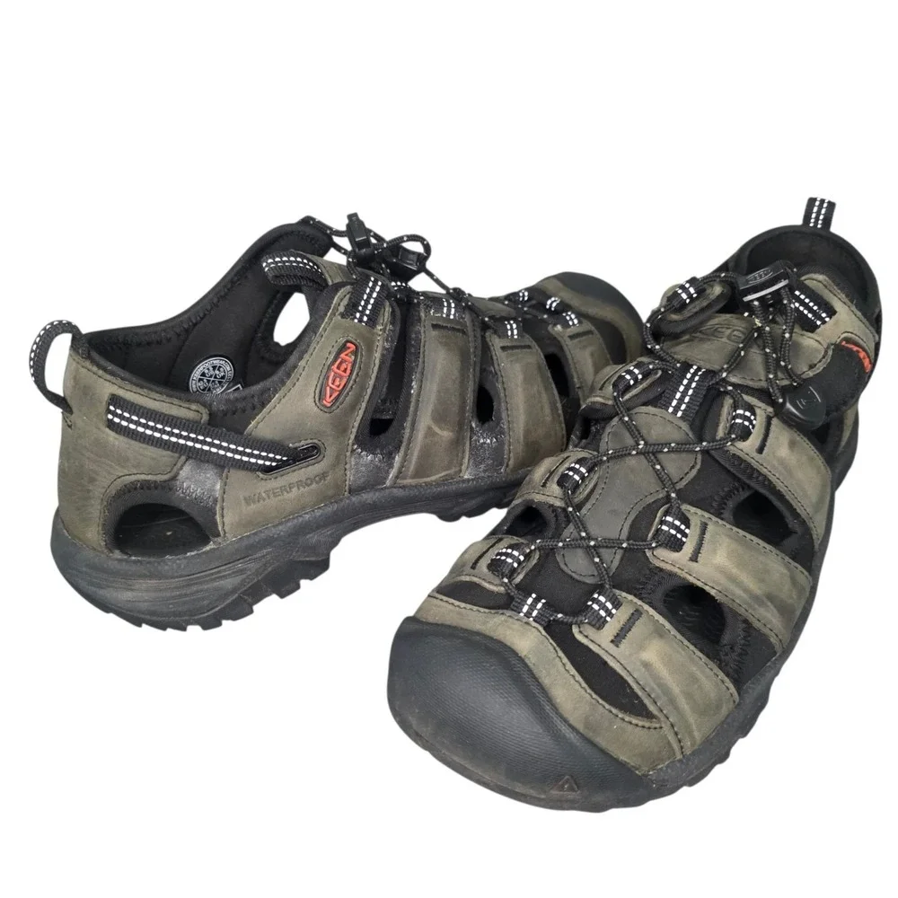 KEEN Targhee III Mens 9.5 Olive Green Waterproof Leather Hiking Sandals
